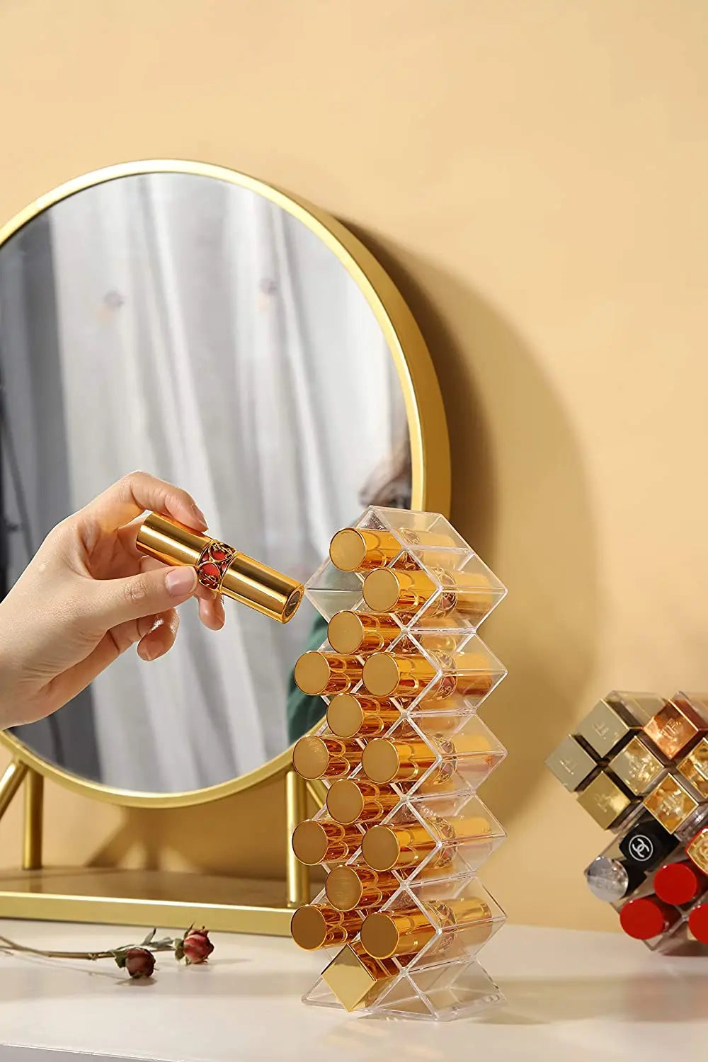 Boîte à bijoux de rouge à lèvres cosmétique à 16 grilles, porte-pinceaux de maquillage, boîte de rangement de rouge à lèvres, organisateur de maquillage en acrylique, mallette de rangement by Sirius Flow